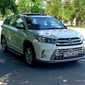 Toyota Highlander 2016