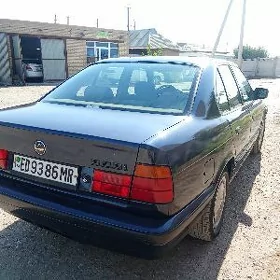 BMW 525 1990