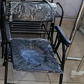 Ýarawsyzlar üçin Unitaz