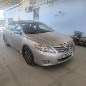 Toyota Camry 2010