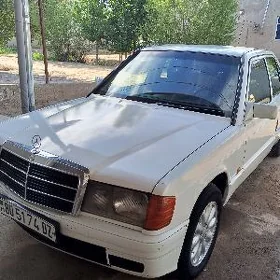 Mercedes-Benz 190E 1990