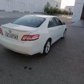 Toyota Camry 2011