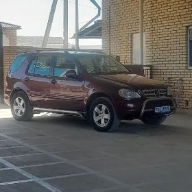 Mercedes-Benz M-Class 1999