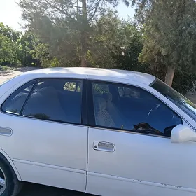 Toyota Camry 1992