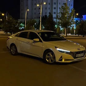 Hyundai Elantra 2021