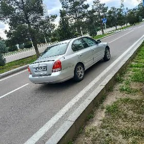 Hyundai Elantra 2002