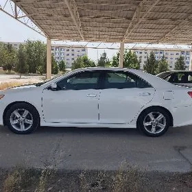 Toyota Camry 2013