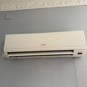 сплит Акира