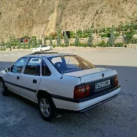 Opel Vectra 1990