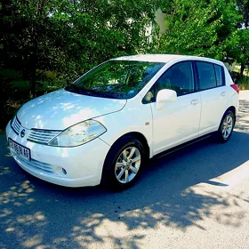 Nissan Versa 2010