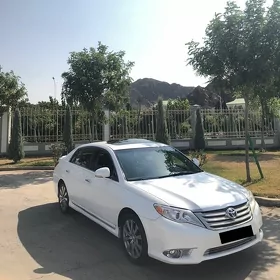 Toyota Avalon 2012