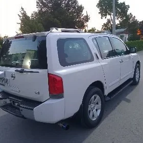 Nissan Armada 2005