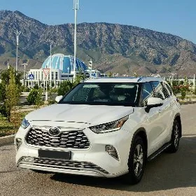 Toyota Highlander 2020