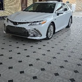 Toyota Camry 2023