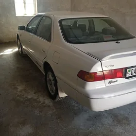 Toyota Camry 1999