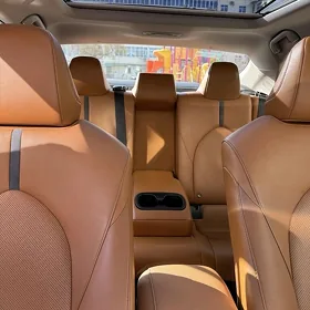 Toyota Camry 2023