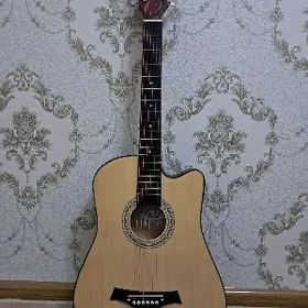 akustik gitara täze