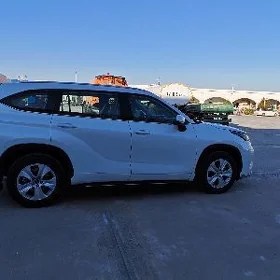 Toyota Highlander 2020