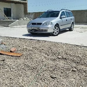 Opel Astra 2000