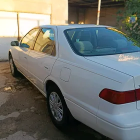 Toyota Camry 2000
