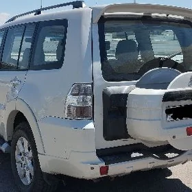 Mitsubishi Pajero 2013