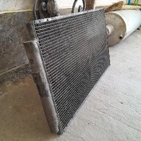 Radiator es 330 we 300