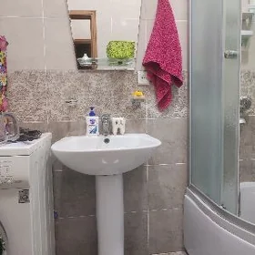 Раковина в ванную комнату