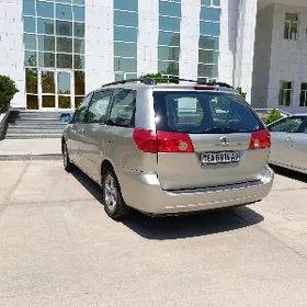 Toyota Sienna 2006