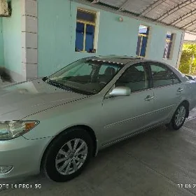 Toyota Camry 2004