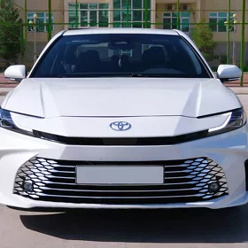 Toyota Camry 2025