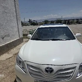 Toyota Camry 2011