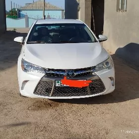 Toyota Camry 2016