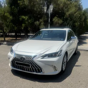 Lexus ES 350 2019