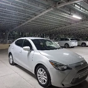 Toyota Yaris 2019