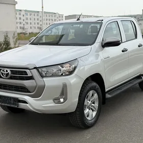 Toyota Hilux 2025