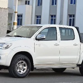 Toyota Hilux 2012