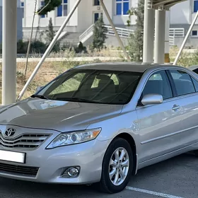 Toyota Camry 2010