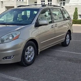 Toyota Sienna 2006