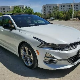 Kia K5 2021