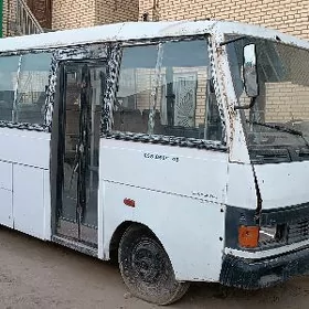 Mitsubishi Fuso Rosa 2004