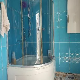 BANYA DUS KABINA