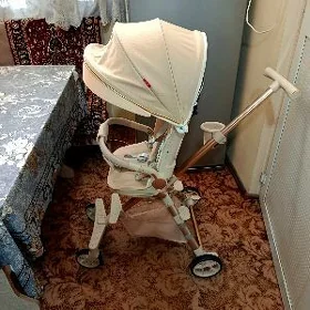 Коляска дрон