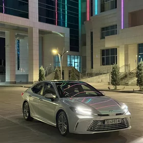 Toyota Camry 2024
