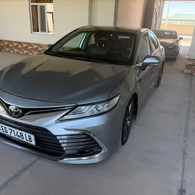 Toyota Camry 2020