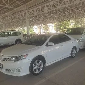 Toyota Camry 2012