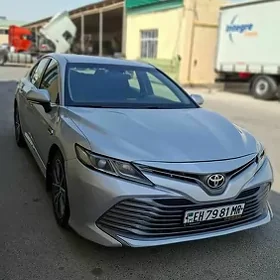 Toyota Camry 2020