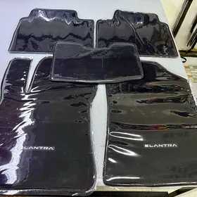 Hyundai Elantra kowrik