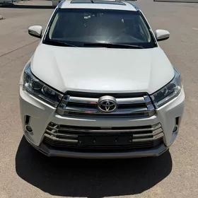 Toyota Highlander 2017