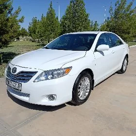 Toyota Camry 2011