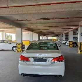 Toyota Avalon 2012